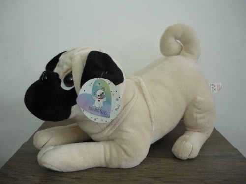 Bnwt pugs kisses adorable - &,